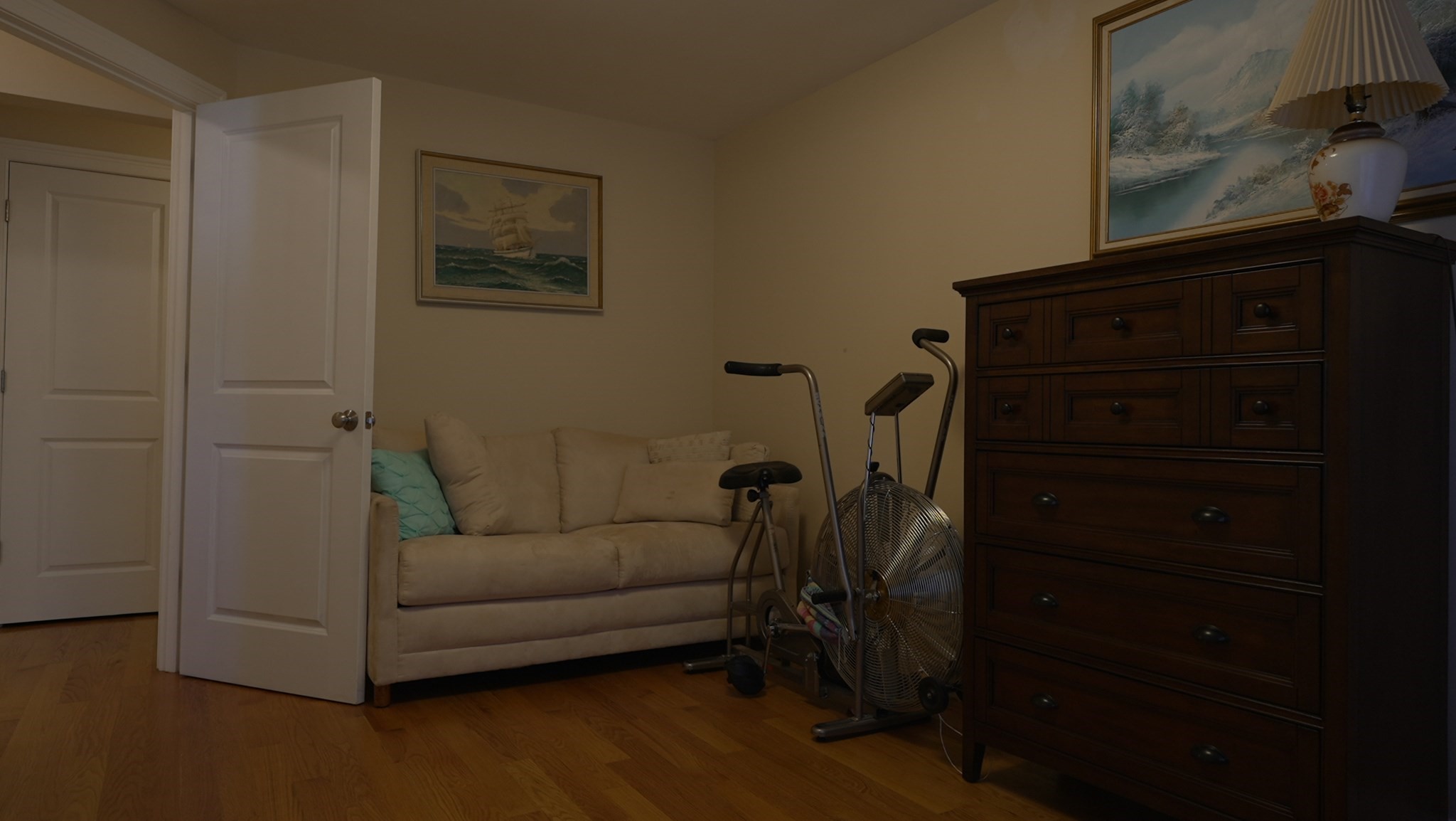 23 Laurine Road Saugus, MA 01906 - Photo 5 of 36 Gallery Image 5