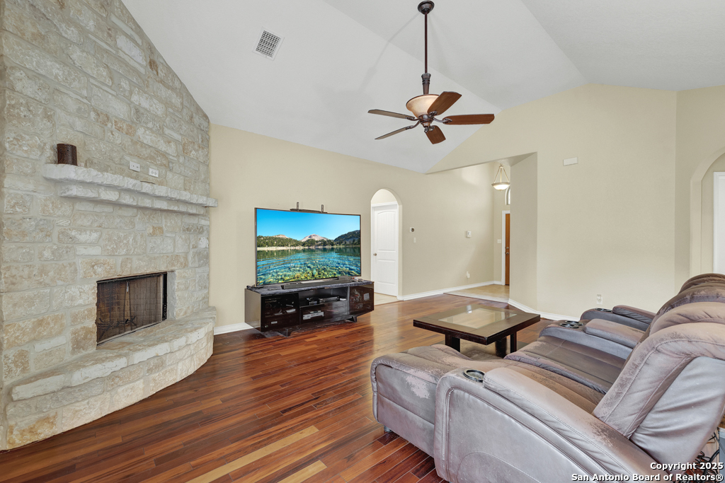 570 Cypress Pass Road Spring Branch, TX 78070 - Photo 8 of 45