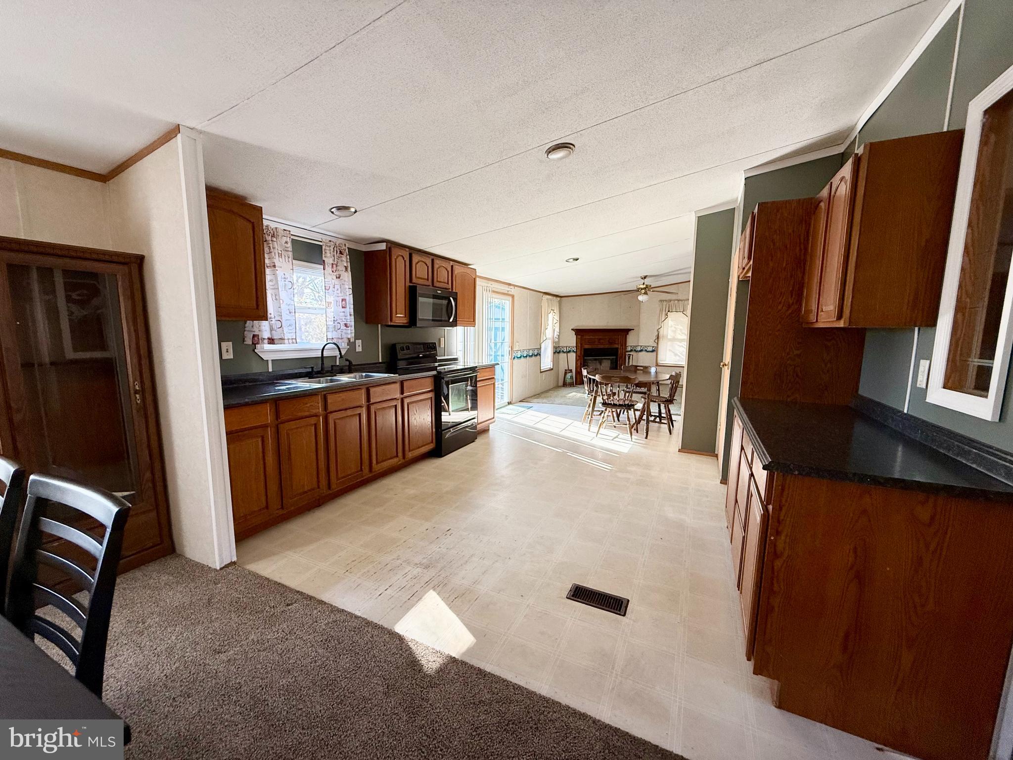 184 Landing Road Newport, NJ 08345 - Photo 9 of 24 Gallery Image 9