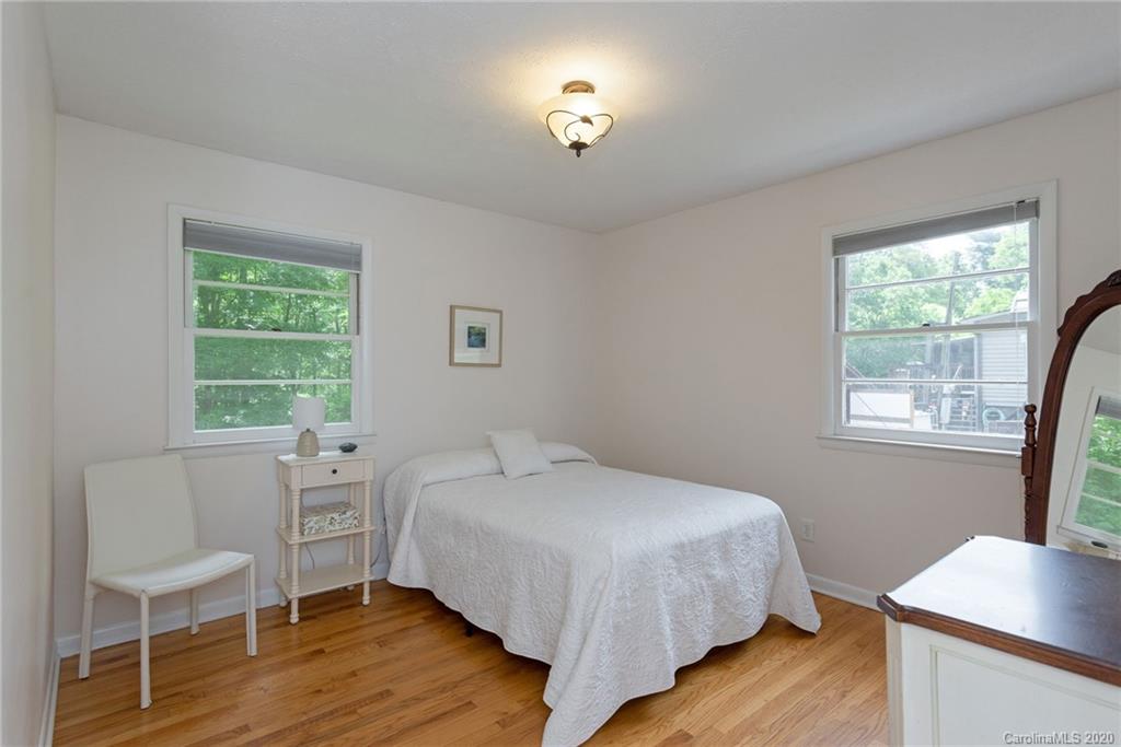 44 McDonald Road Arden, NC 28704 - Photo 11 of 18 Gallery Image 11