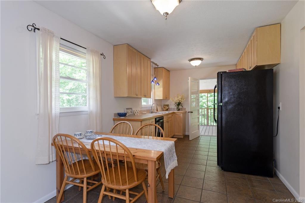 44 McDonald Road Arden, NC 28704 - Photo 6 of 18 Gallery Image 6