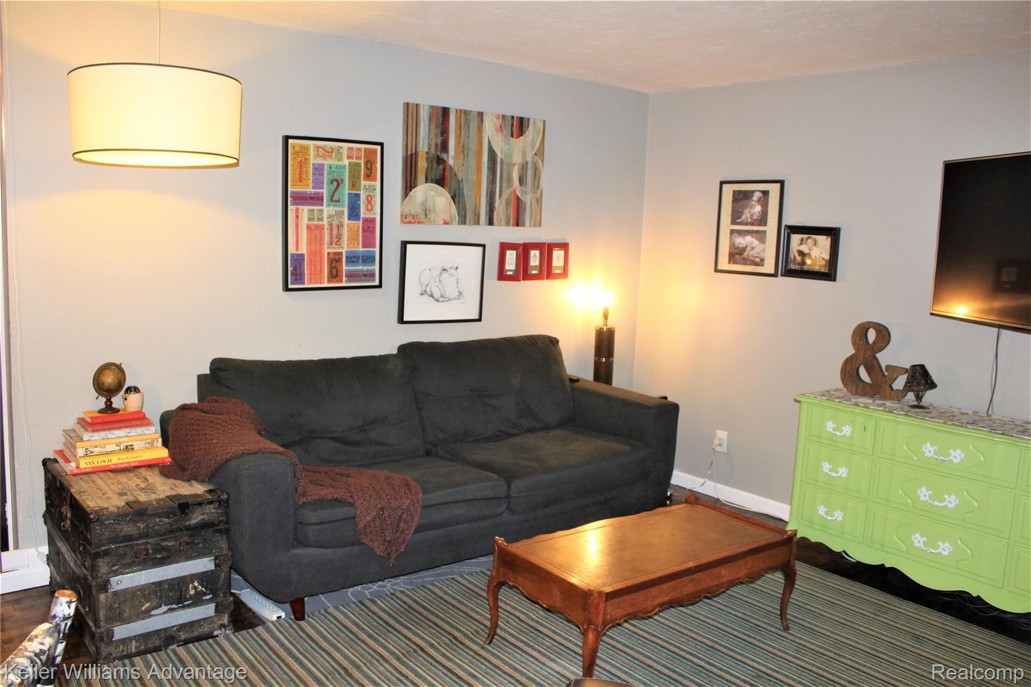 1331 Peppermill Road Lapeer, MI 48446 - Photo 13 of 32 IMG_3287.JPG