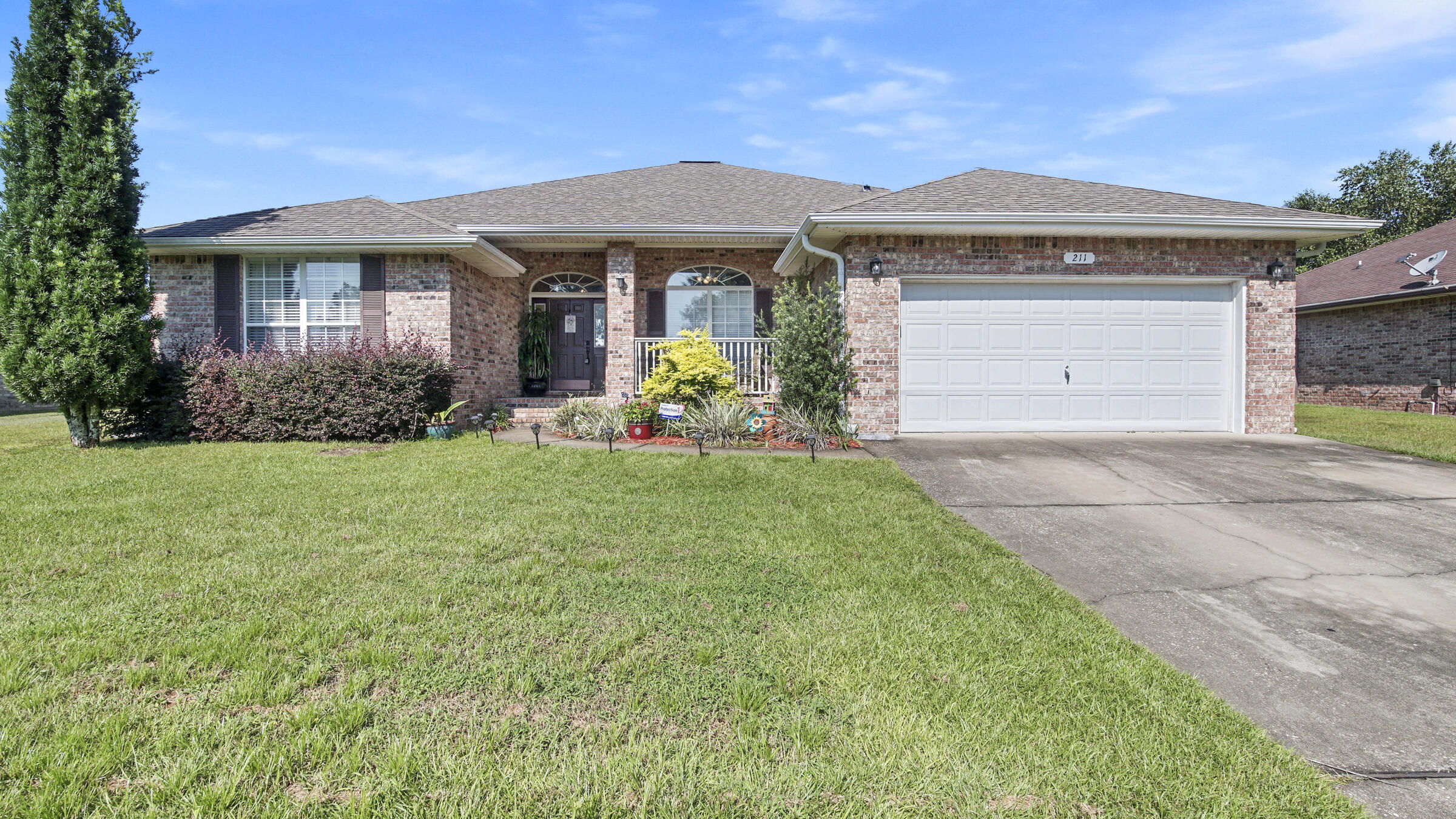 211 Raptor Drive Crestview, FL 32536 - Photo 3 of 26