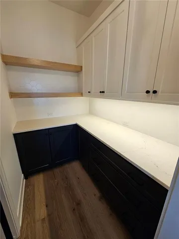 $909,900 | 11289 South Sunray Drive, Olathe, KS 66061