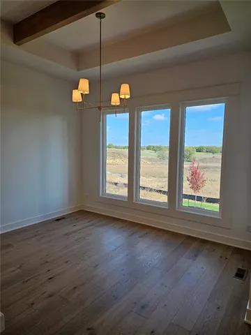 $909,900 | 11289 South Sunray Drive, Olathe, KS 66061