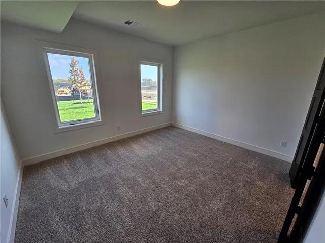 $909,900 | 11289 South Sunray Drive, Olathe, KS 66061