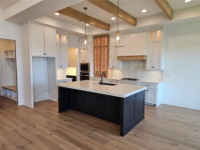 $909,900 | 11289 South Sunray Drive, Olathe, KS 66061