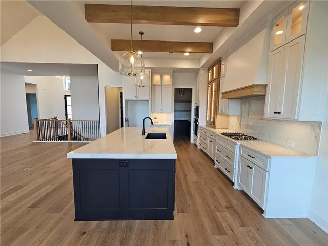 $909,900 | 11289 South Sunray Drive, Olathe, KS 66061