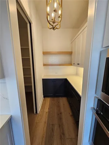 $909,900 | 11289 South Sunray Drive, Olathe, KS 66061