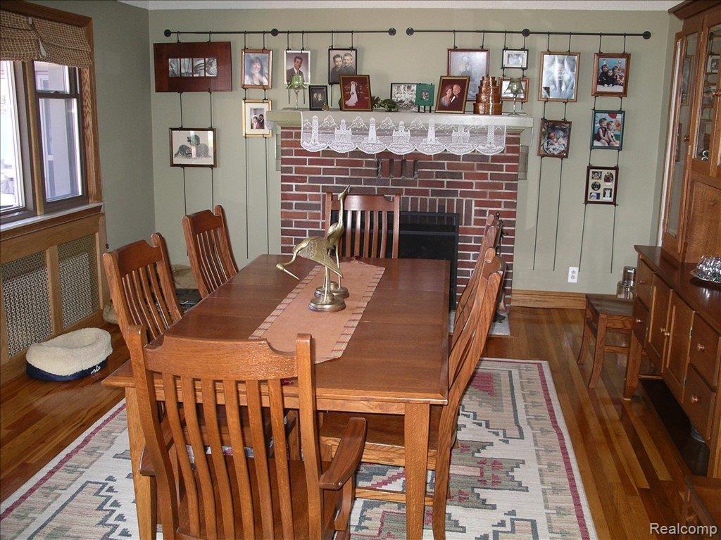46928 Denton Road Belleville, MI 48111 - Photo 18 of 21 Formal Dining