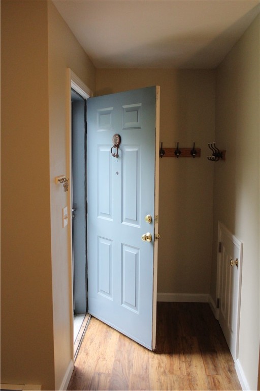 1 Willow Glen Circle, Unit 81 Warwick, RI 02889 - Photo 2 of 16