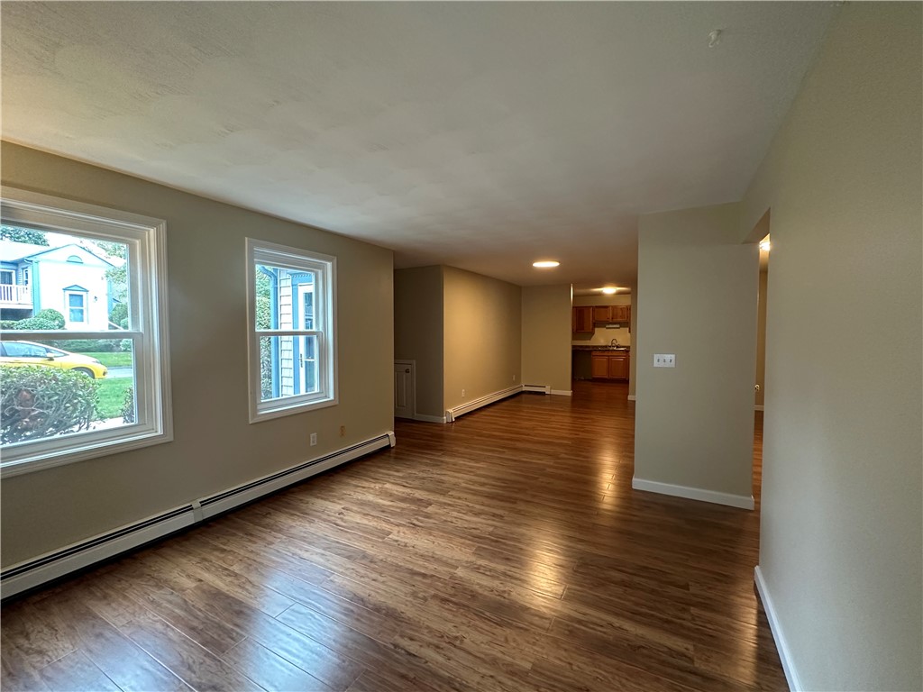 1 Willow Glen Circle, Unit 81 Warwick, RI 02889 - Photo 3 of 16