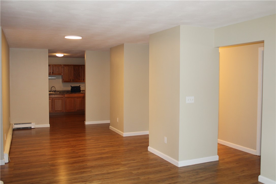 1 Willow Glen Circle, Unit 81 Warwick, RI 02889 - Photo 4 of 16