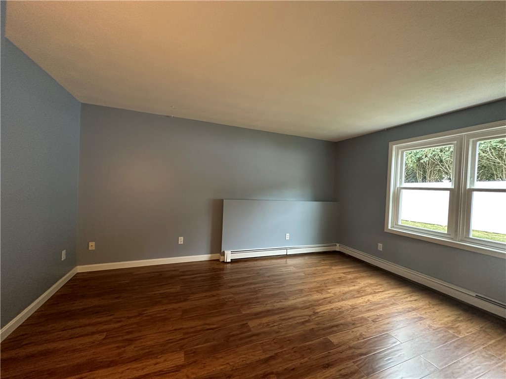 1 Willow Glen Circle, Unit 81 Warwick, RI 02889 - Photo 9 of 16