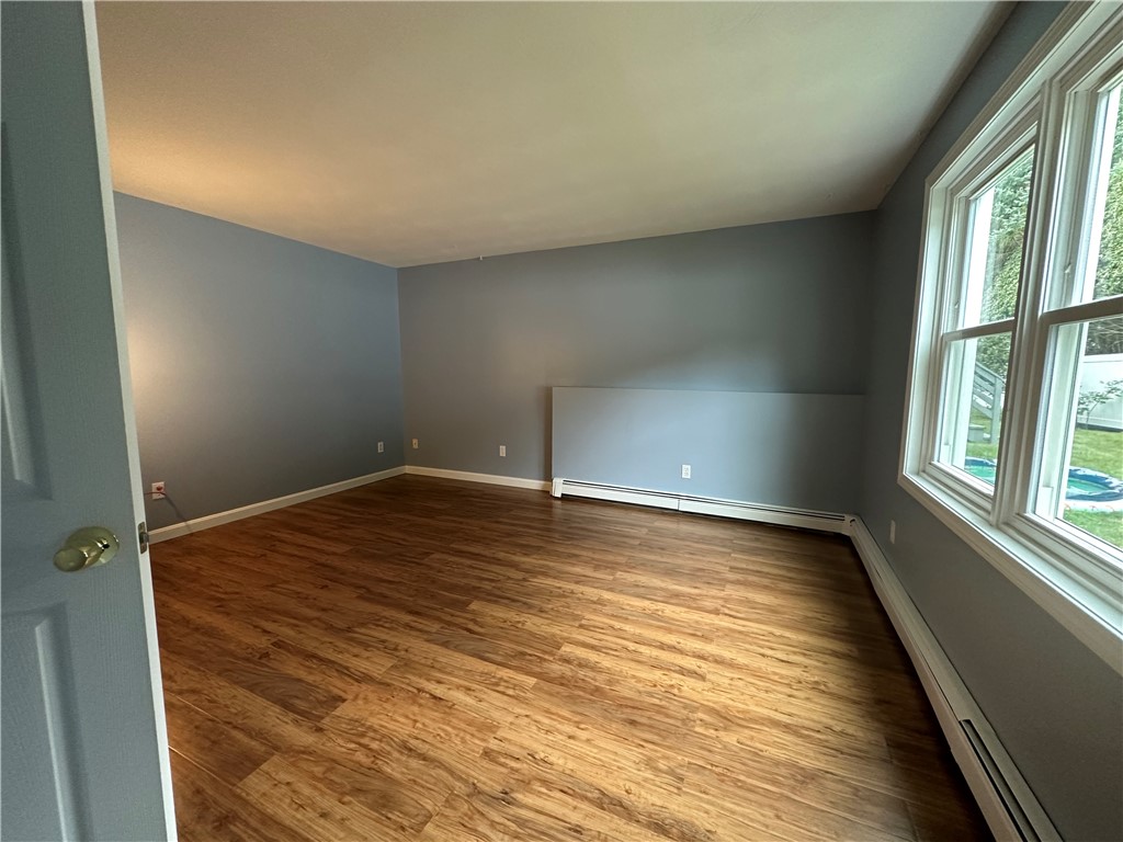 1 Willow Glen Circle, Unit 81 Warwick, RI 02889 - Photo 10 of 16