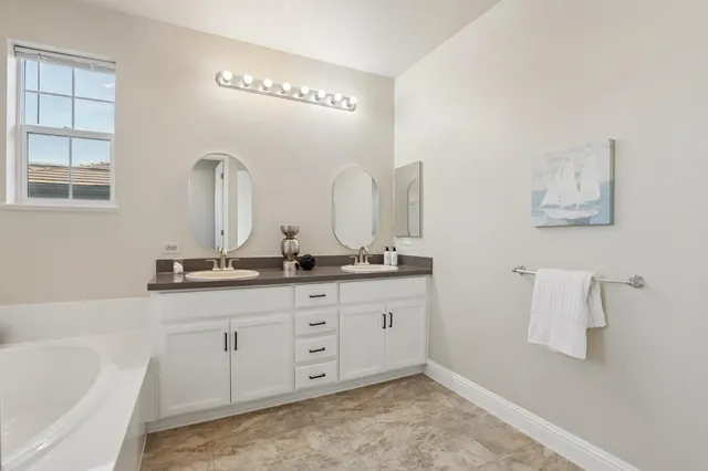 a picture of a floor plan