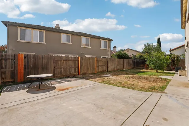 $549,000 | 1412 Cliff Swallow Drive, Patterson, CA 95363