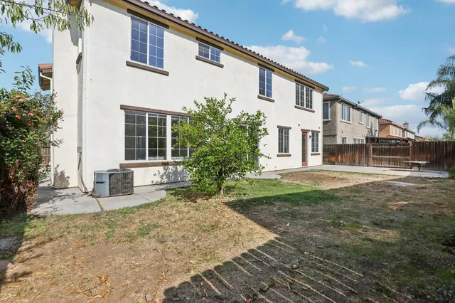 $549,000 | 1412 Cliff Swallow Drive, Patterson, CA 95363