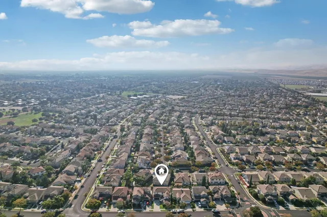 $549,000 | 1412 Cliff Swallow Drive, Patterson, CA 95363