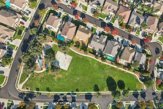 $549,000 | 1412 Cliff Swallow Drive, Patterson, CA 95363