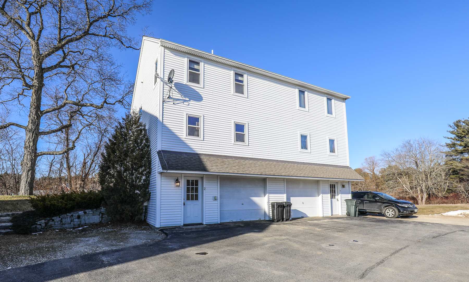 465 North River Road Milford, NH 03055 - Photo 2 of 29