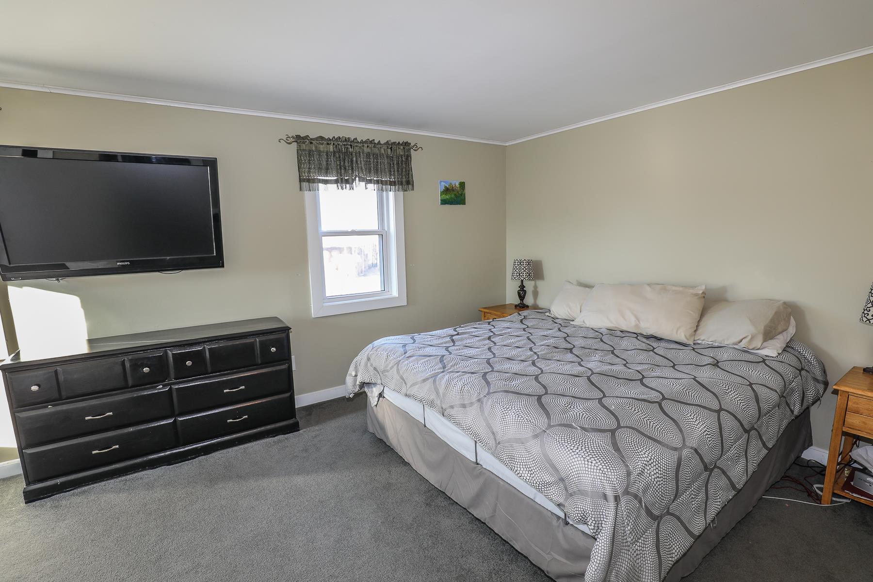 465 North River Road Milford, NH 03055 - Photo 17 of 29