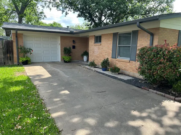 $519,900 | 2114 Lanier Drive, Austin, TX 78757