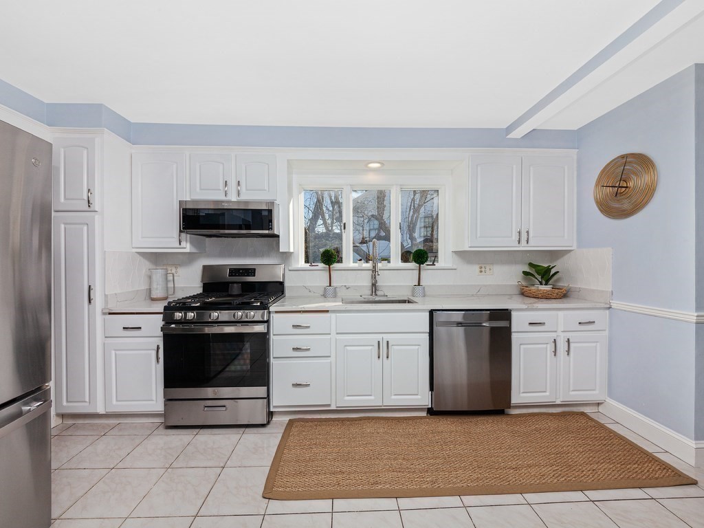 43 Webcowet Road Arlington, MA 02474 - Photo 9 of 26 Gallery Image 9