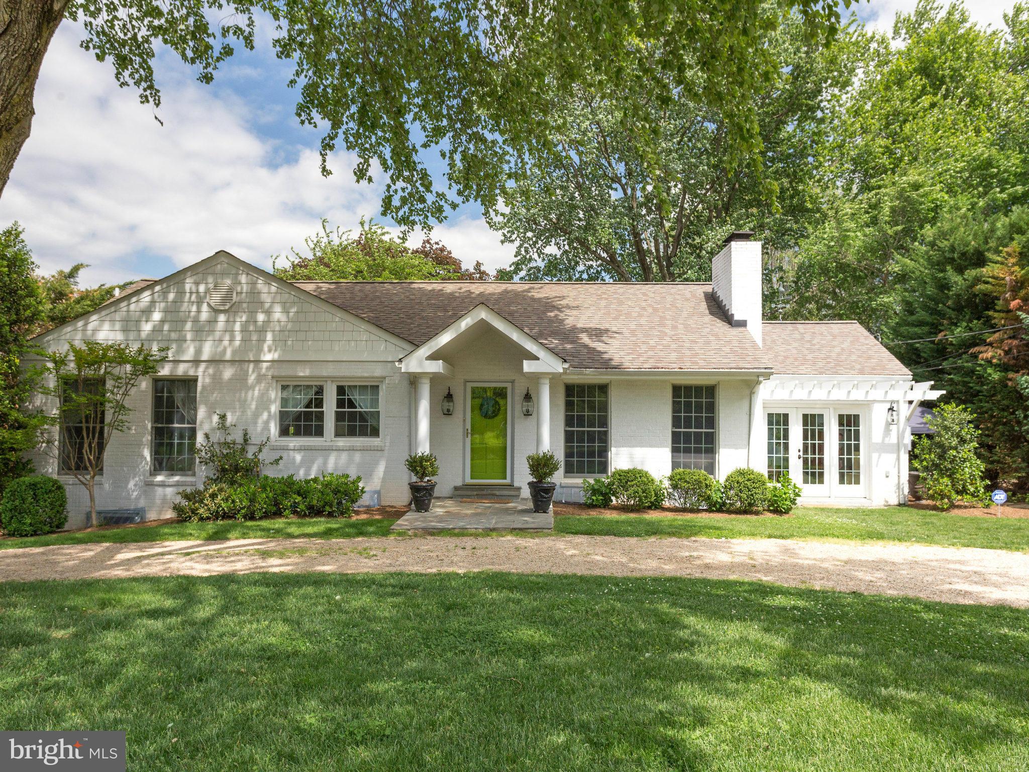 1245 Kurtz Road McLean, VA 22101 - Photo 1 of 26 Exterior (Front)