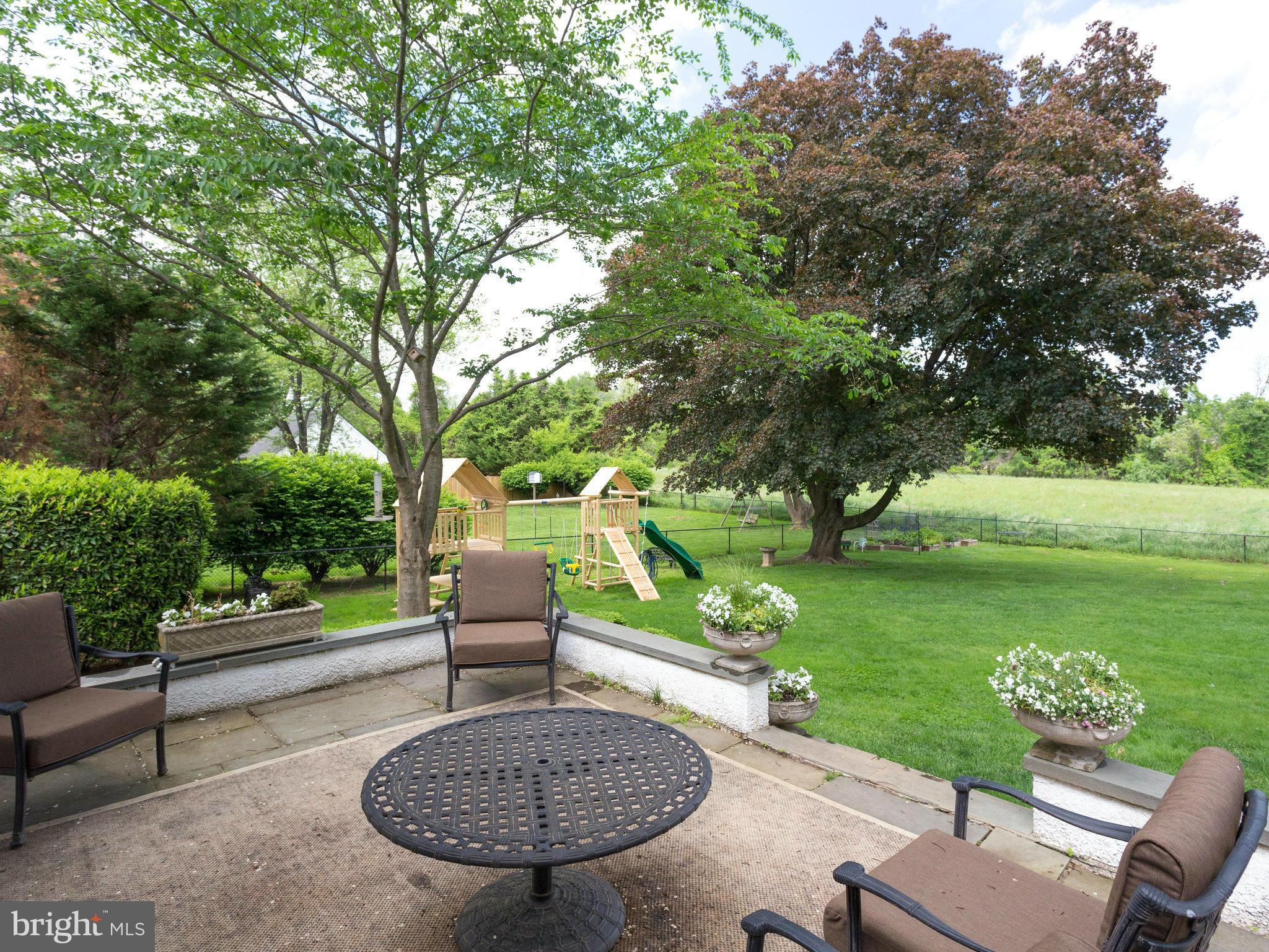 1245 Kurtz Road McLean, VA 22101 - Photo 3 of 26 Exterior (Rear)