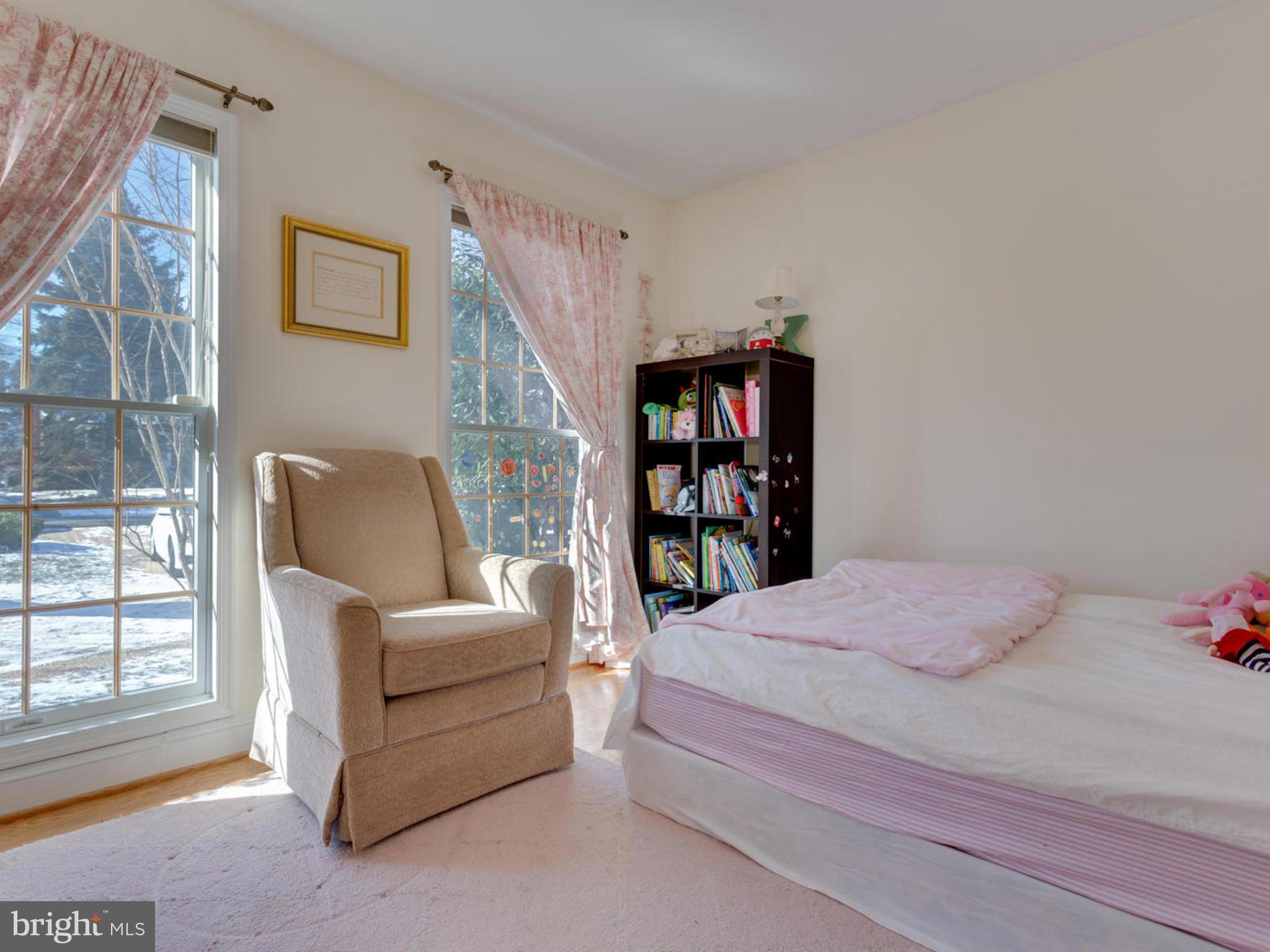 1245 Kurtz Road McLean, VA 22101 - Photo 22 of 26 Bedroom