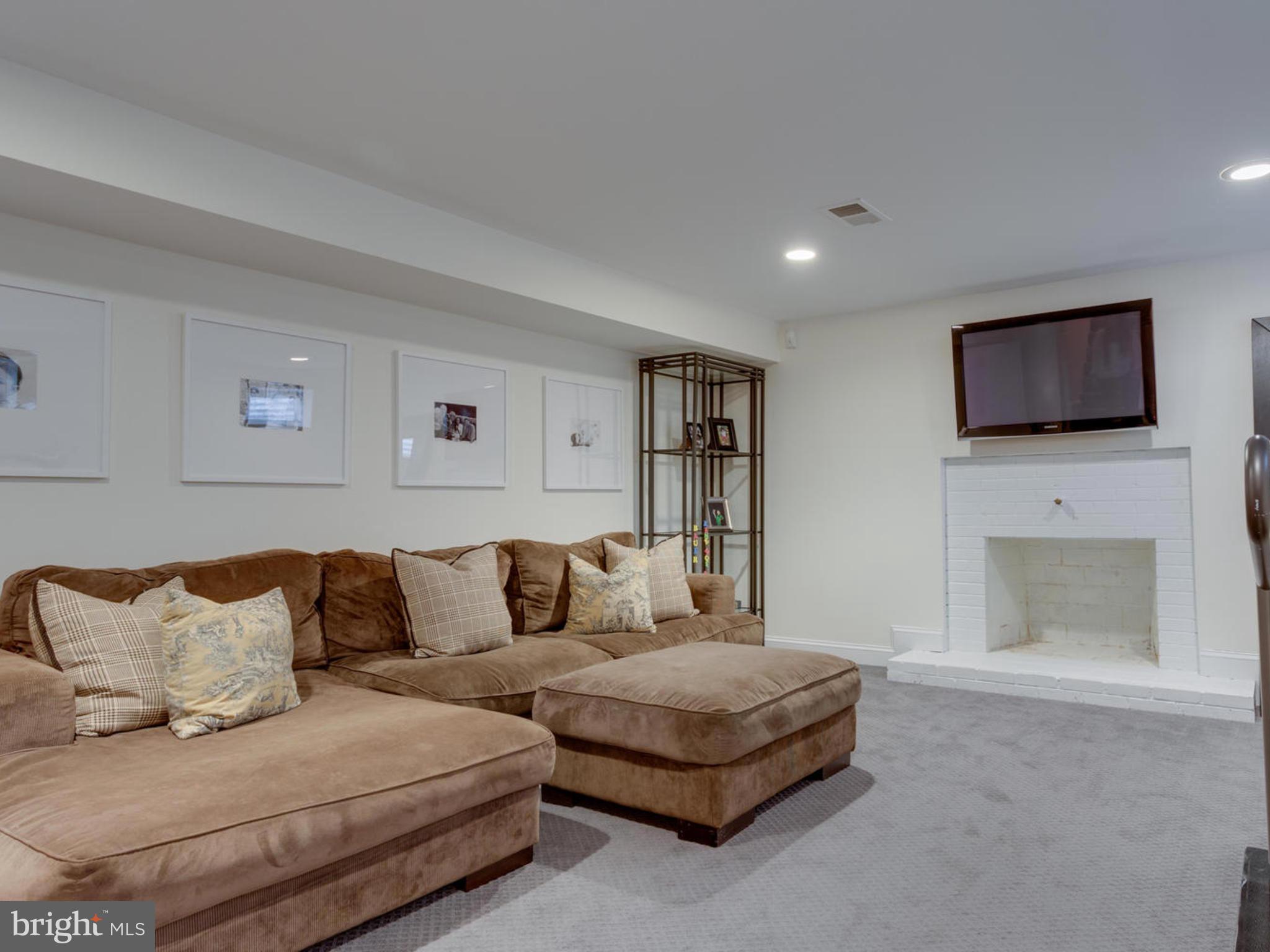 1245 Kurtz Road McLean, VA 22101 - Photo 24 of 26 Recreation Room