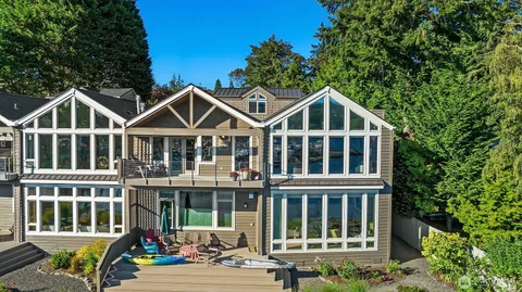 $3,125,000 | 267 Shannon Drive Southeast, Bainbridge Island, WA 98110