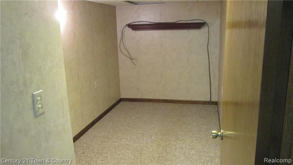2325 Norton Road Rochester Hills, MI 48307 - Photo 34 of 37