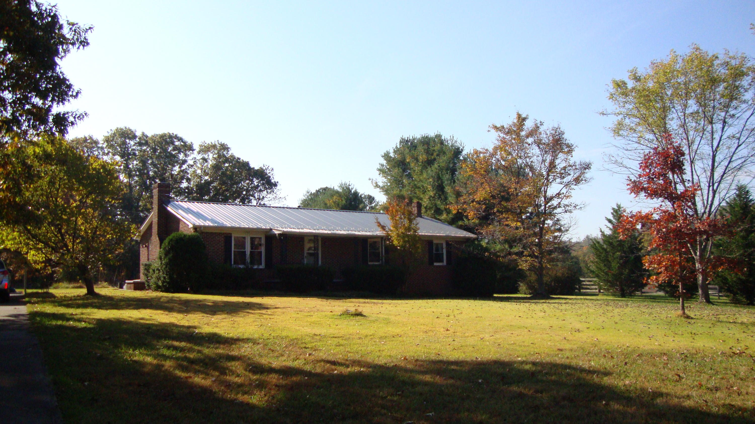 11104 Dickerson Mill Road Moneta, VA 24121 - Photo 1 of 47 One Floor Ranch