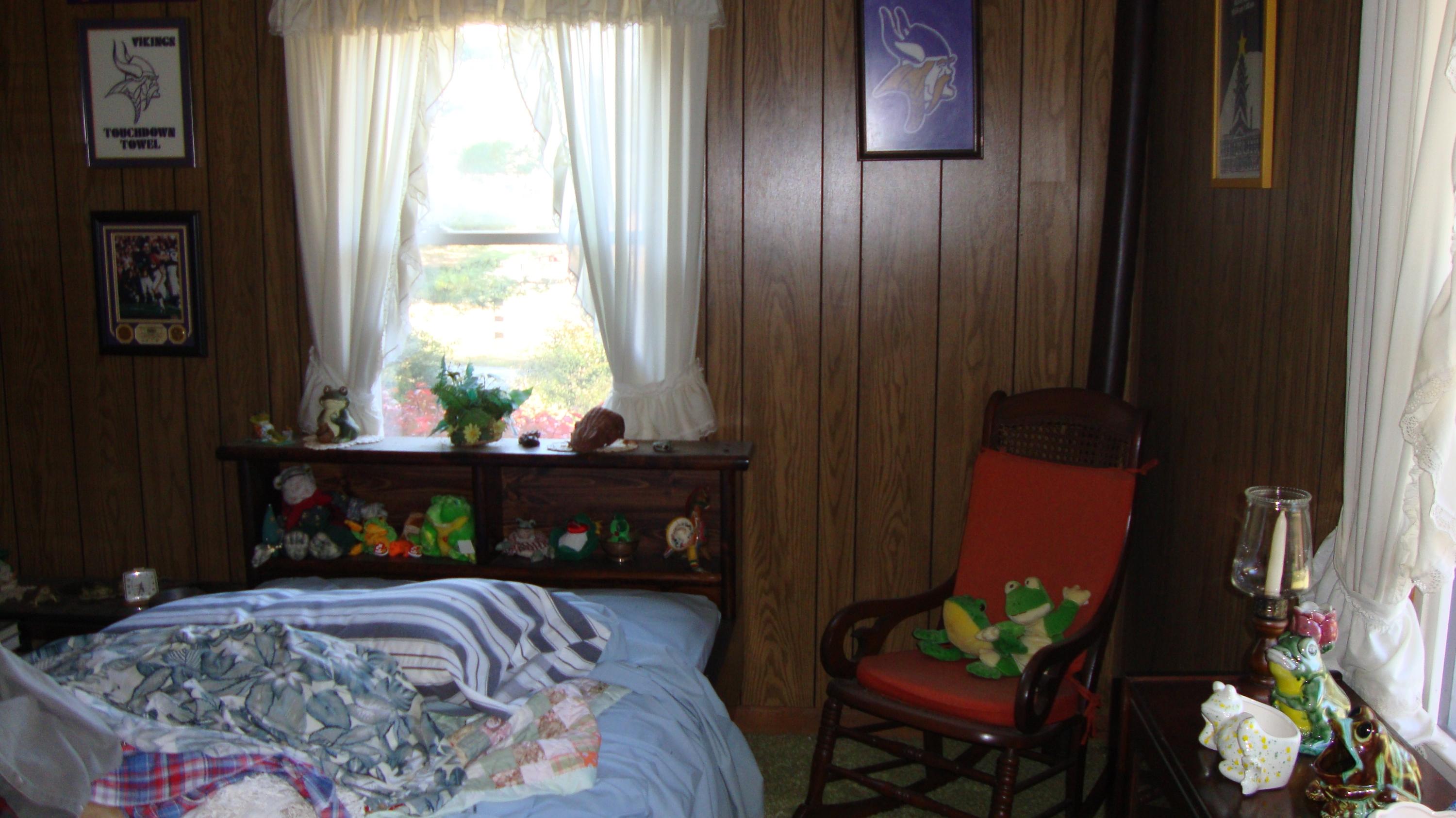 11104 Dickerson Mill Road Moneta, VA 24121 - Photo 17 of 47 Bedroom Number 3