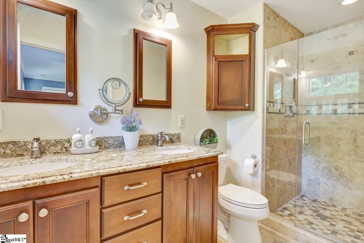 108 Hunting Hollow Road Greenville, SC 29615 - Photo 15 of 36 Gallery Image 15