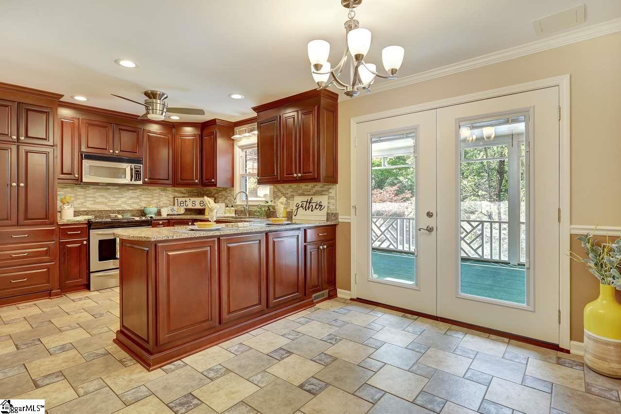 108 Hunting Hollow Road Greenville, SC 29615 - Photo 5 of 36 Gallery Image 5