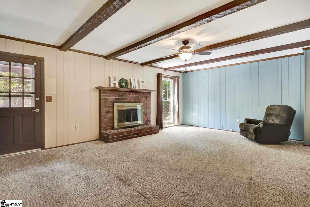 108 Hunting Hollow Road Greenville, SC 29615 - Photo 8 of 36 Gallery Image 8