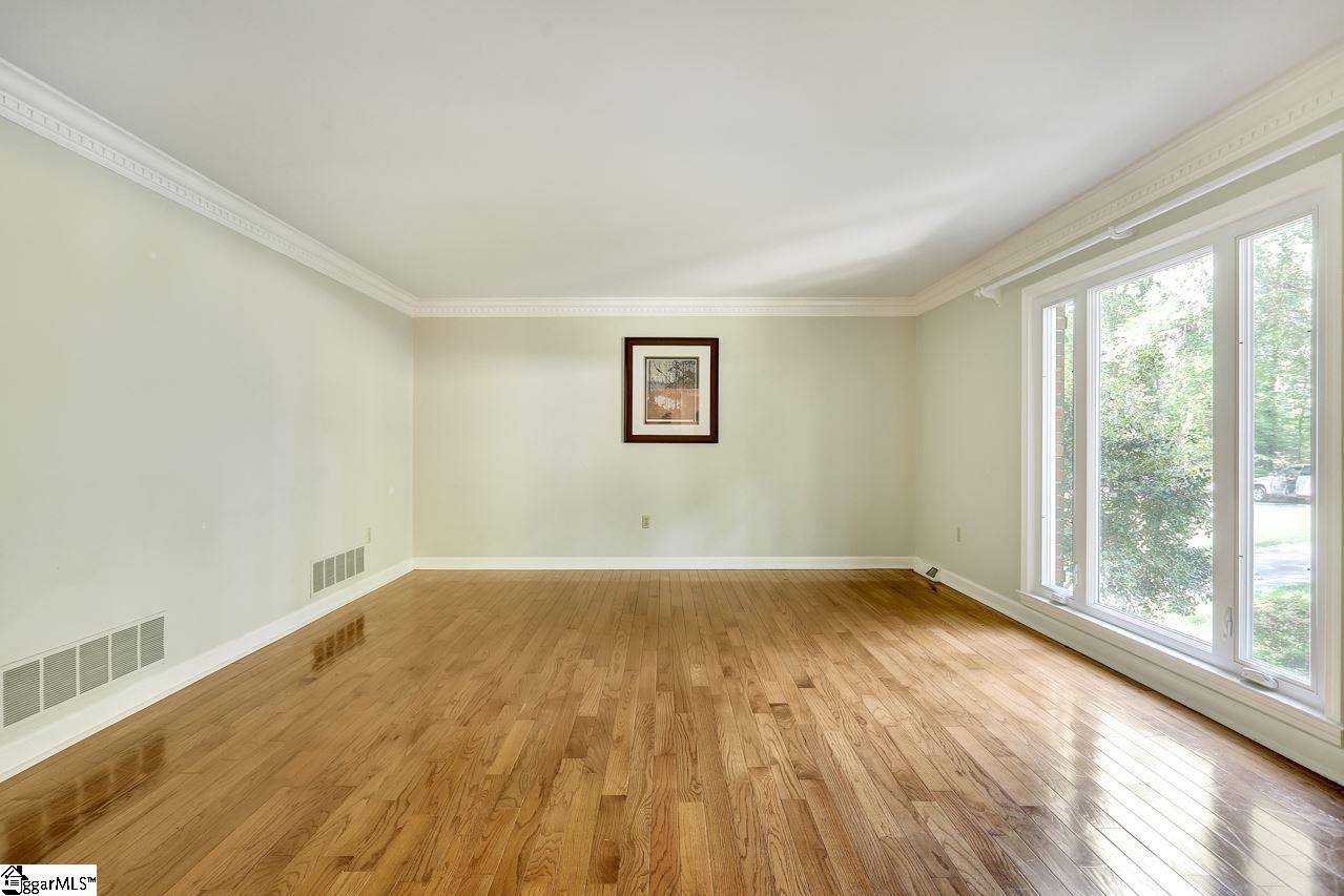 108 Hunting Hollow Road Greenville, SC 29615 - Photo 9 of 36 Gallery Image 9