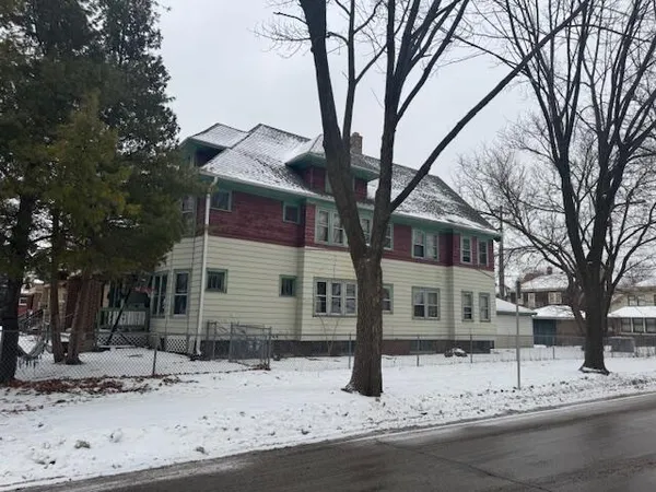 $179,900 | 2802 North 47th Street, Unit 2804, Milwaukee, WI 53210