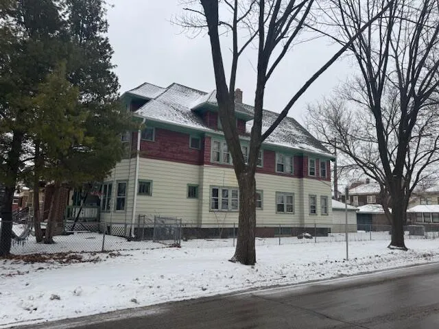 $179,900 | 2802 North 47th Street, Unit 2804, Milwaukee, WI 53210