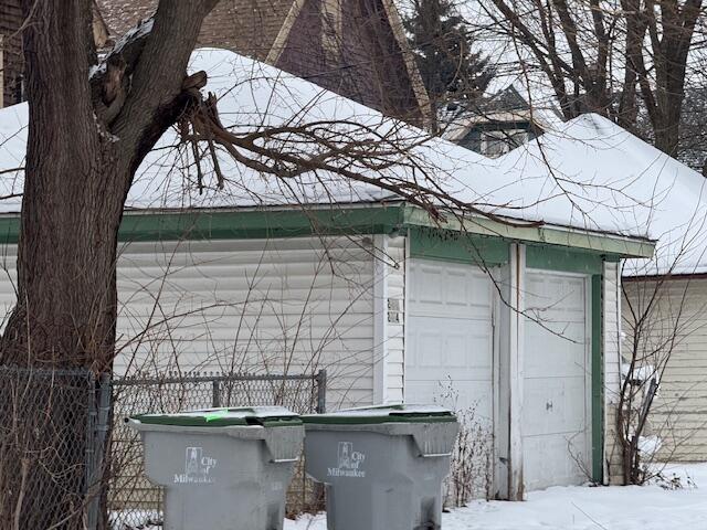 2802 North 47th Street, Unit 2804 Milwaukee, WI 53210 - Photo 3 of 3 IMG_1481