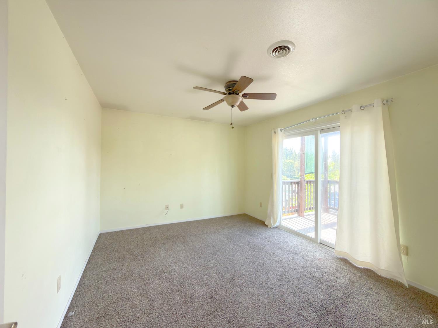 27009 Hawk Court Willits, CA 95490 - Photo 17 of 31