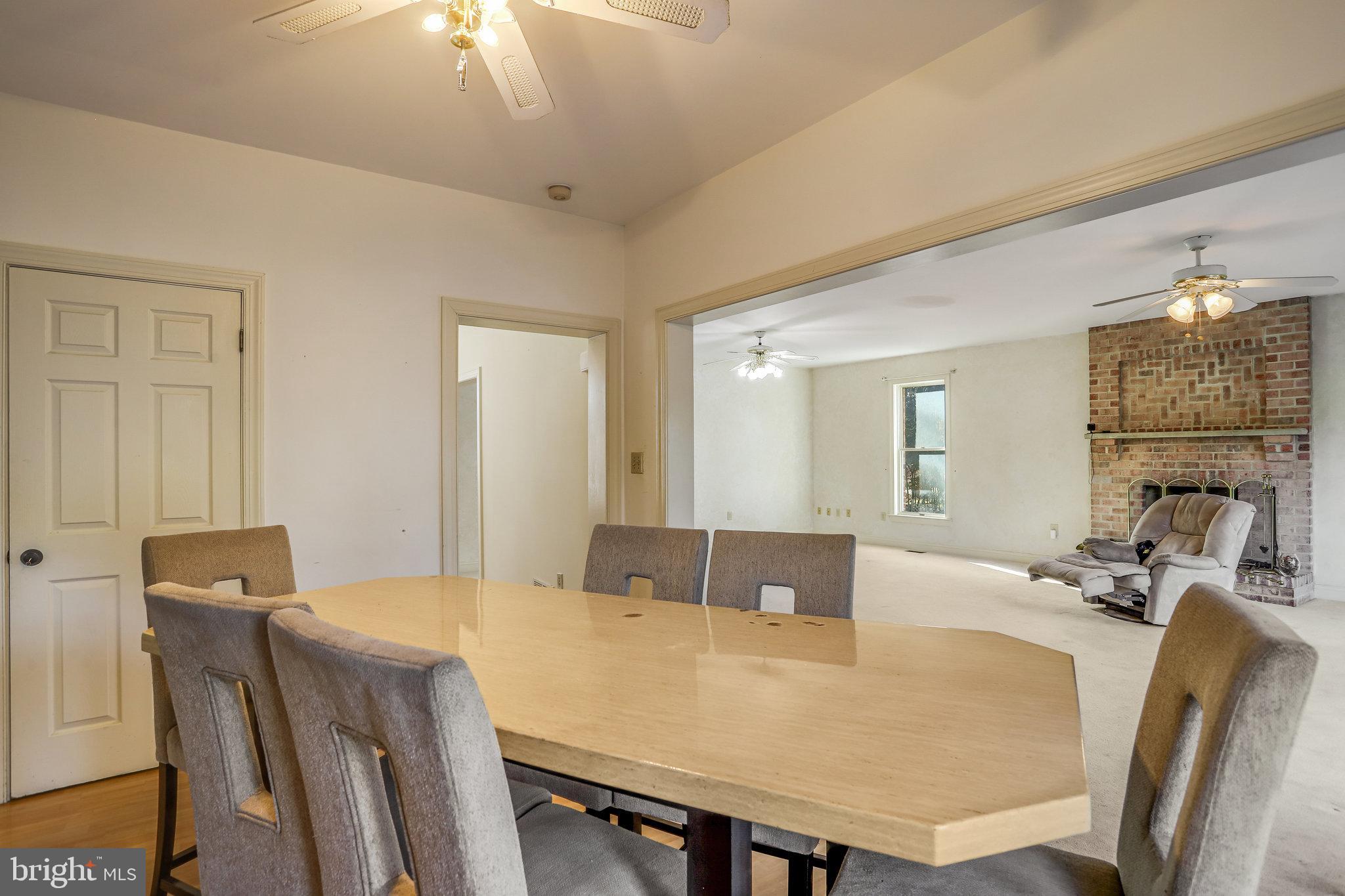 28904 Ridge Road Mount Airy, MD 21771 - Photo 5 of 15