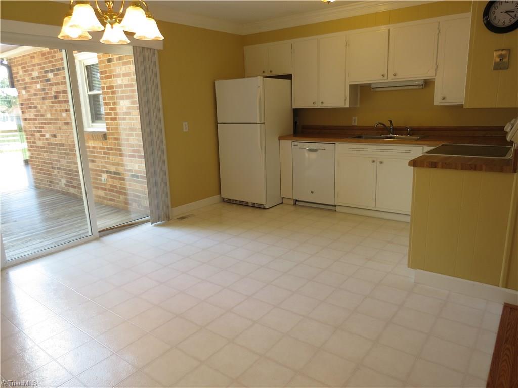 808 Hillview Road Reidsville, NC 27320 - Photo 2 of 15 Gallery Image 2