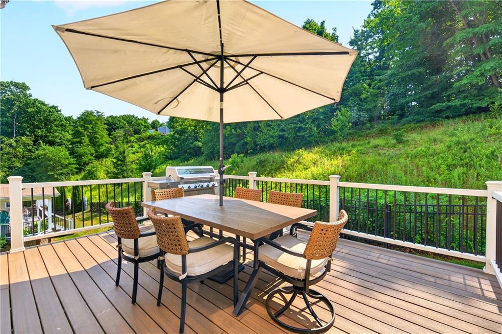 259 Foxwood Road Coraopolis, PA 15108 - Photo 42 of 49 Maintenance free deck