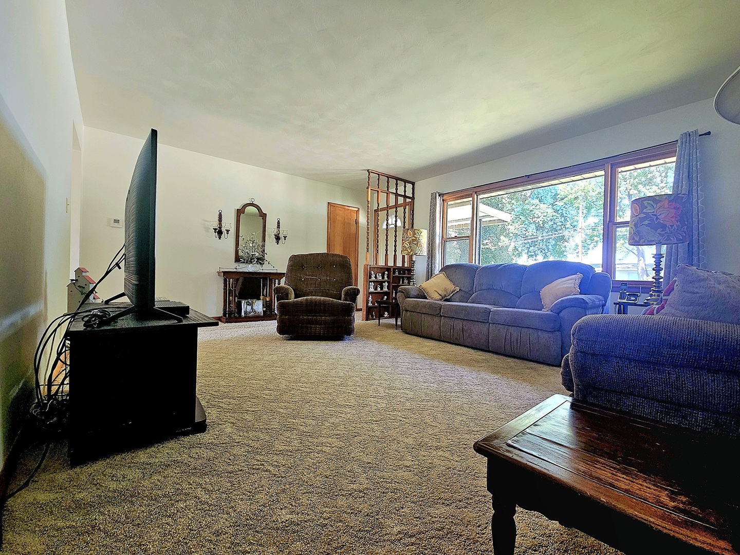 4007 Emerson Road Sterling, IL 61081 - Photo 4 of 32 Gallery Image 4