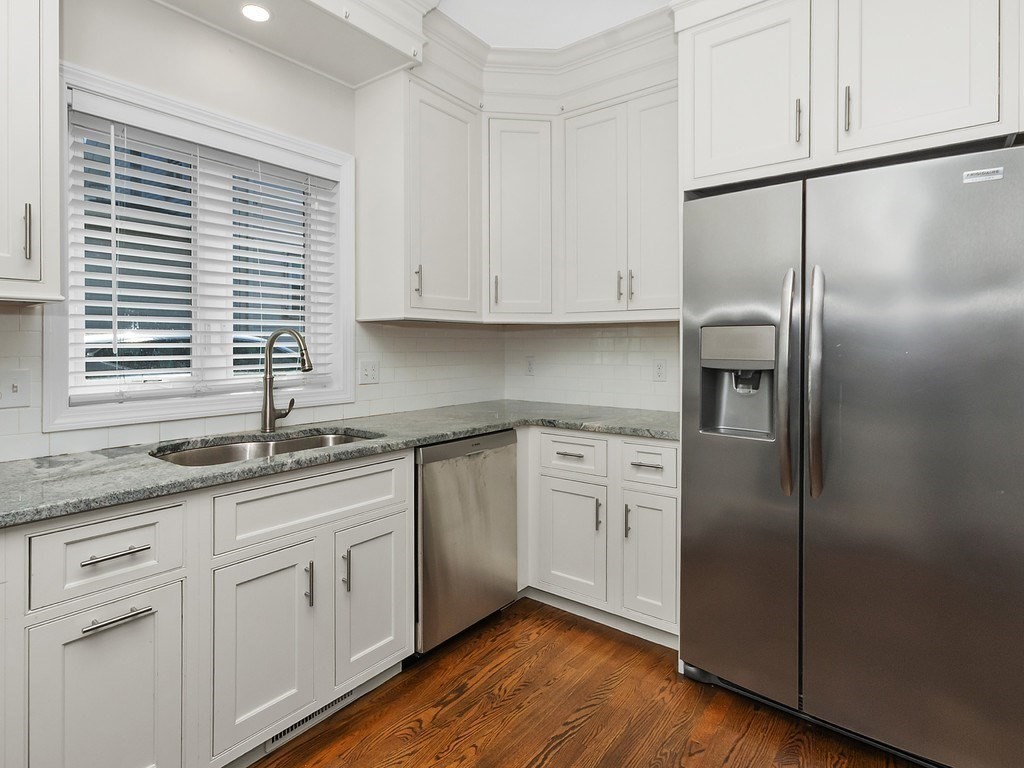 66 Ash Street, Unit 1 Waltham, MA 02453 - Photo 3 of 39
