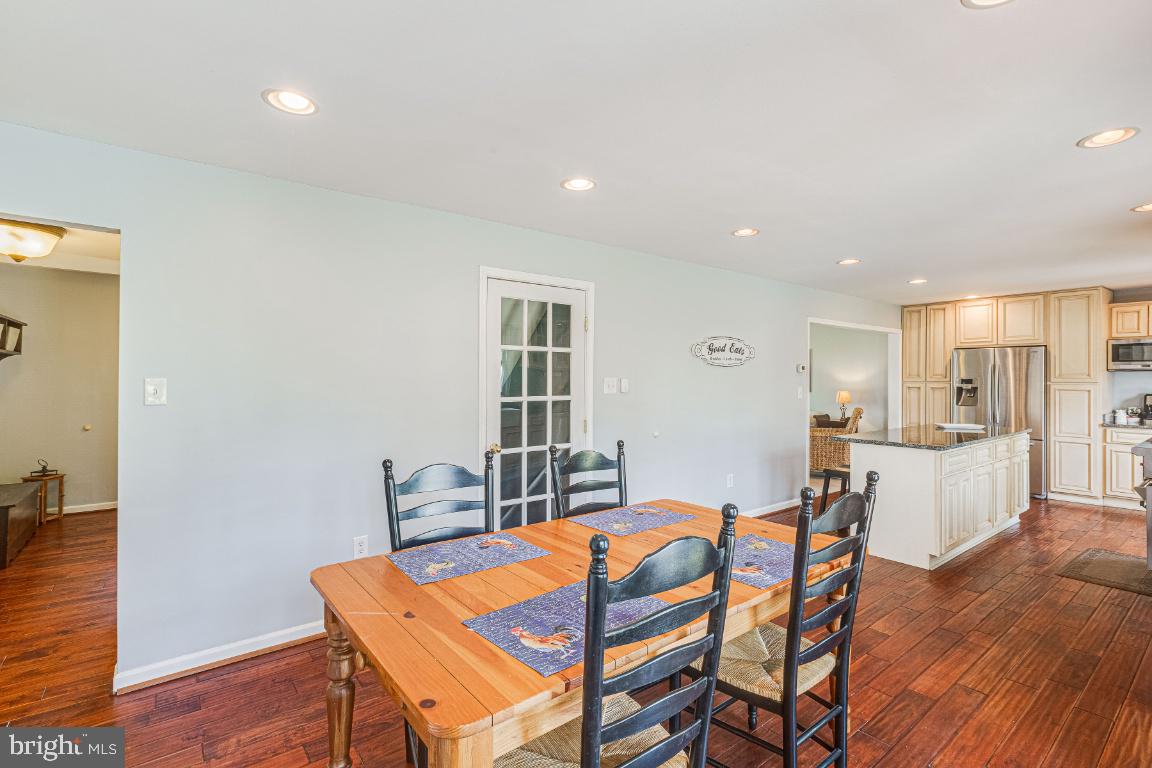 9119 Rockefeller Lane Springfield, VA 22153 - Photo 12 of 41